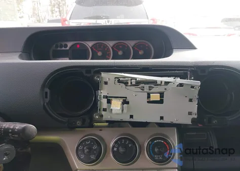 2008 Scion Xb z USA, uszkodzony, nr VIN JTLKE50EX81005817